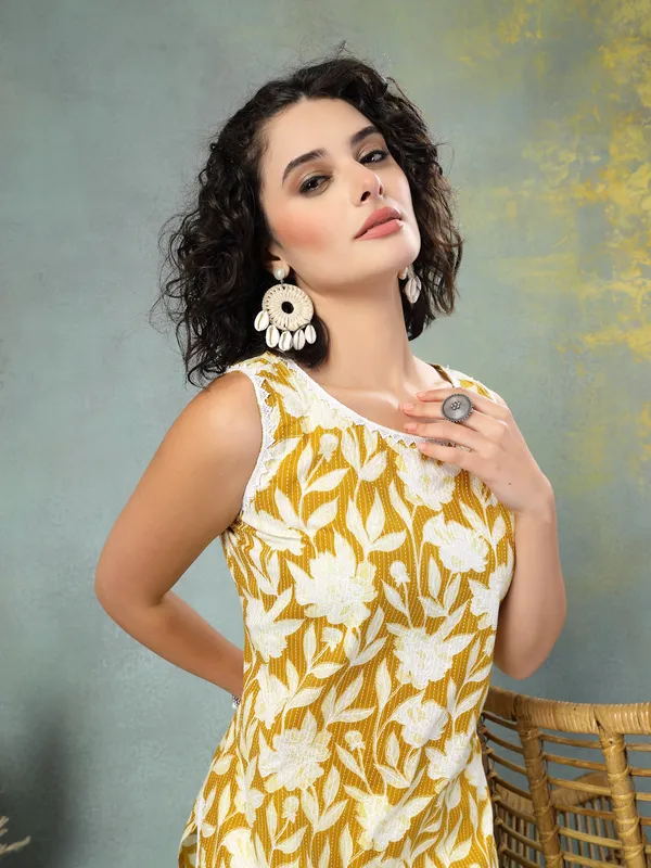 Yellow_Cotton_Procian_Print_Cut_Sleeves_Round_Neck_Regular_Ankle_Length_Kurti_For_Women