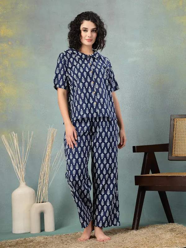 Blue_Cotton_Procian_Print_1/2_Sleeves_Round_Neck_Regular_Ankle_Length_Night_Suit_For_Women