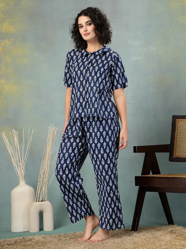 Blue_Cotton_Procian_Print_1/2_Sleeves_Round_Neck_Regular_Ankle_Length_Night_Suit_For_Women