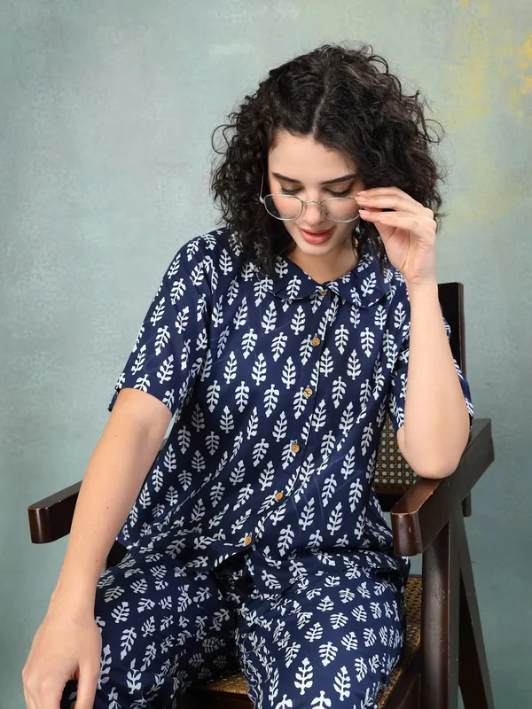 Blue_Cotton_Procian_Print_1/2_Sleeves_Round_Neck_Regular_Ankle_Length_Night_Suit_For_Women
