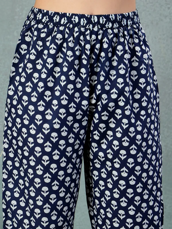 Blue_Cotton_Procian_Print_1/2_Selves_Round_Neck_Regular_Ankle_Length_Night_Suit_For_Women