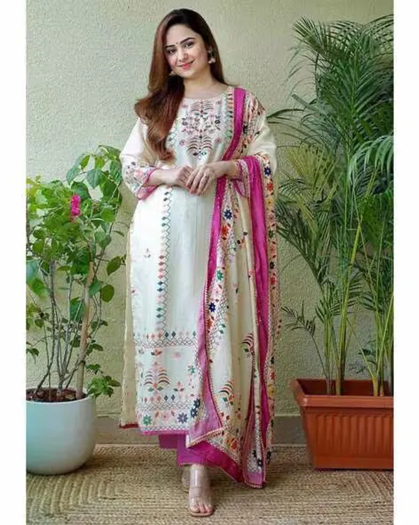 White_Muslin_Digital_Print_Kalf_Length_Dupata_Sets_For_Women