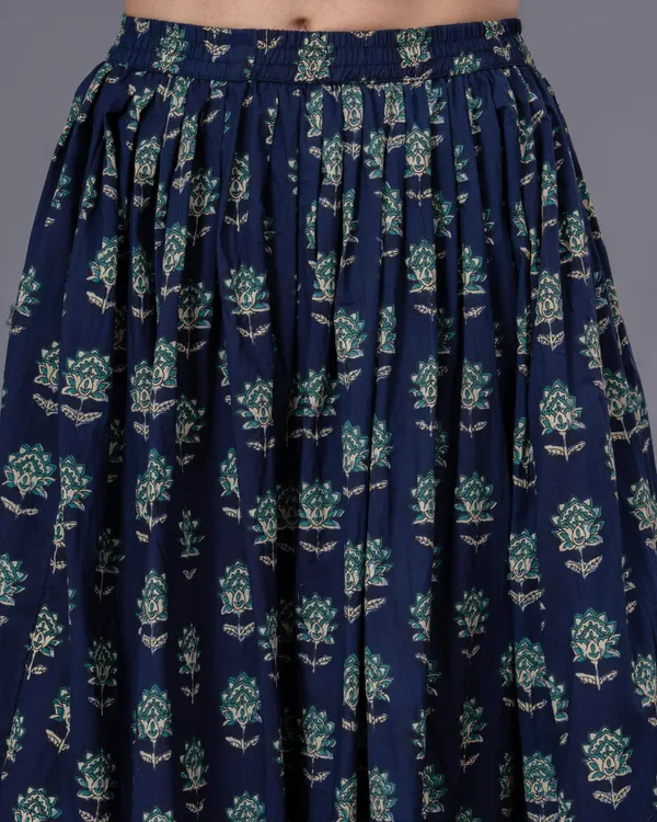 Blue_Cotton_Procian_Print_Anckle_Length_Skirts_For_Women