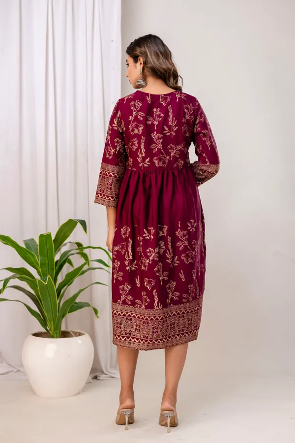 Mahron_Rayon_Gold_Print_Kalf_Length_Kurti_For_Women
