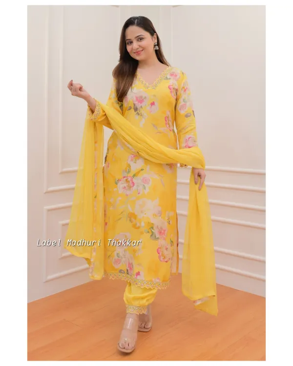 Yellow_Rayon_Digital_Print_Kalf_Length_Dupata_Sets_For_Women