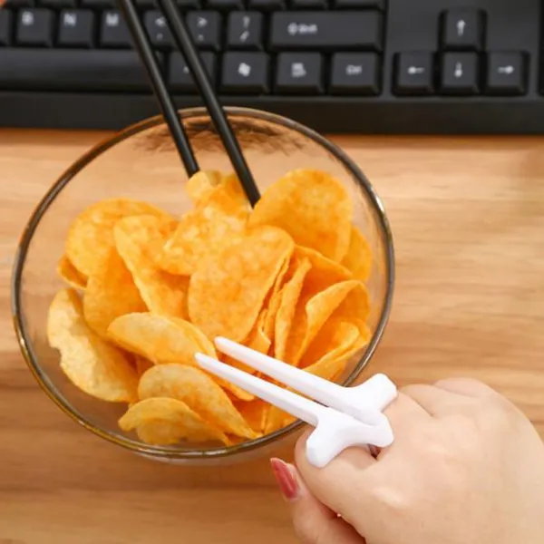 Finger_Grip_Chopsticks__Set_of_3_Handy_Tools_for_Gaming_&_Eating