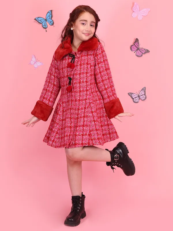Cutecumber_Girls_Winter_Party_Red_Long_Coat_Dress_A-Line_Tweed_Fabric_with_Fur_Collar_&_Cuff,_Button_Closure_Stylish_Kids_Winter_Wear_for_Baby_Girls_and_Kids_1_to_15_Years_Festive_Birthday_Outfit