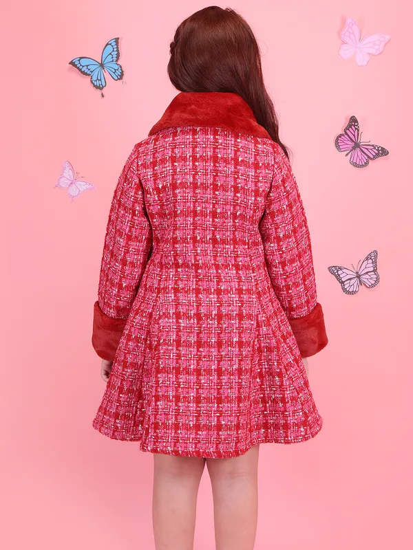 Cutecumber_Girls_Winter_Party_Red_Long_Coat_Dress_A-Line_Tweed_Fabric_with_Fur_Collar_&_Cuff,_Button_Closure_Stylish_Kids_Winter_Wear_for_Baby_Girls_and_Kids_1_to_15_Years_Festive_Birthday_Outfit