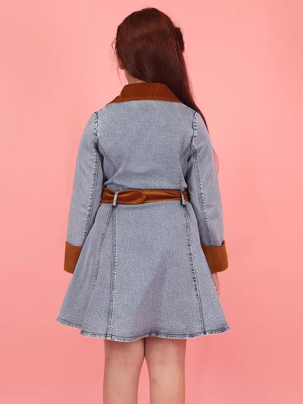 Cutecumber_Blue_Western_Denim_Dress_for_Girls_Tan_Trim_Collar_Neck_Full_Sleeve_Knee-Length_Fit_&_Flare_Frock_Belt_&_Zip_Closure_Stylish_Birthday_Party_Outfit_for_Baby_Girls_&_Kids_Age_1-15_Yrs