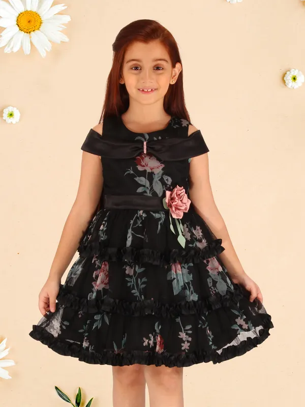 Casual_floral_printed_fit_and_flared_Dress_for_Girls