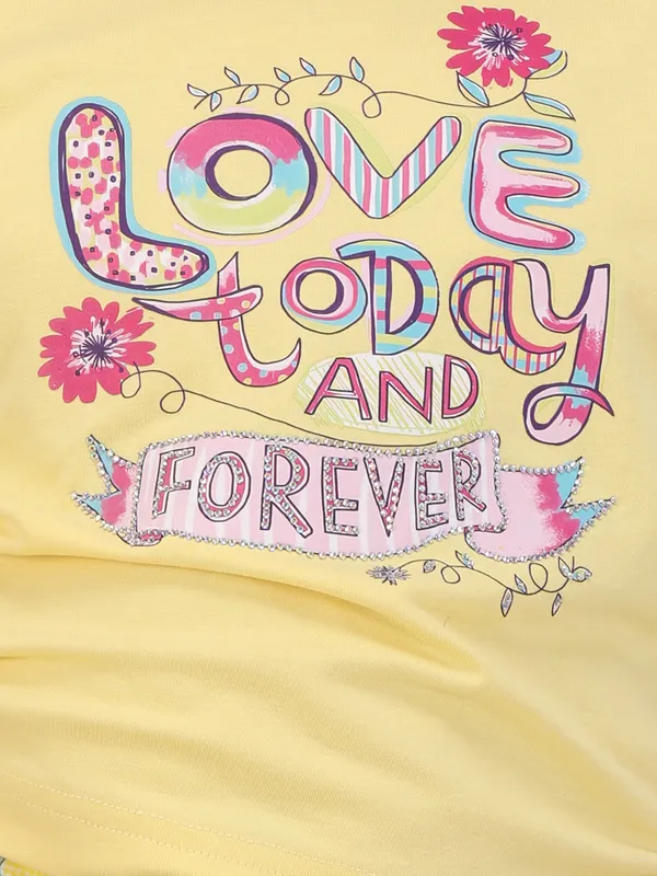 Girls'_Yellow_&_Green_Top_and_Shorts_Set