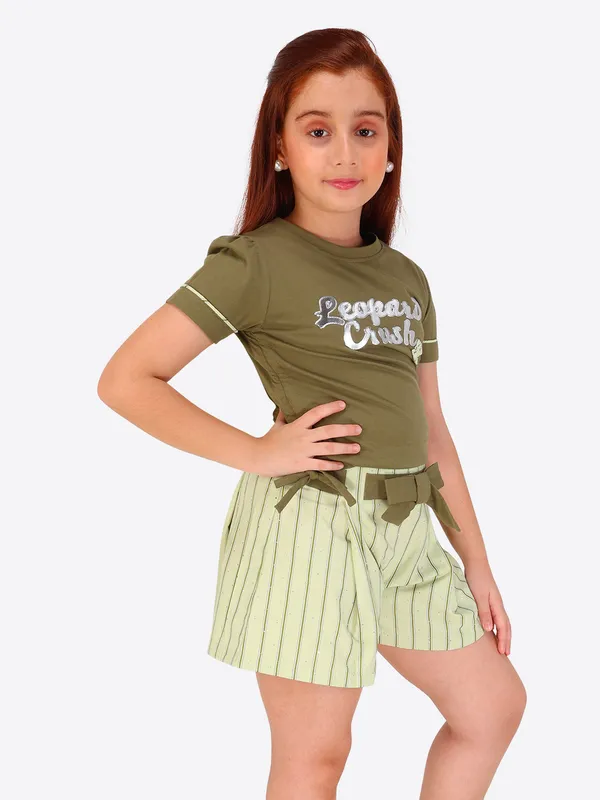 Green_Cotton_Top_&_Shorts_Set_for_Girls