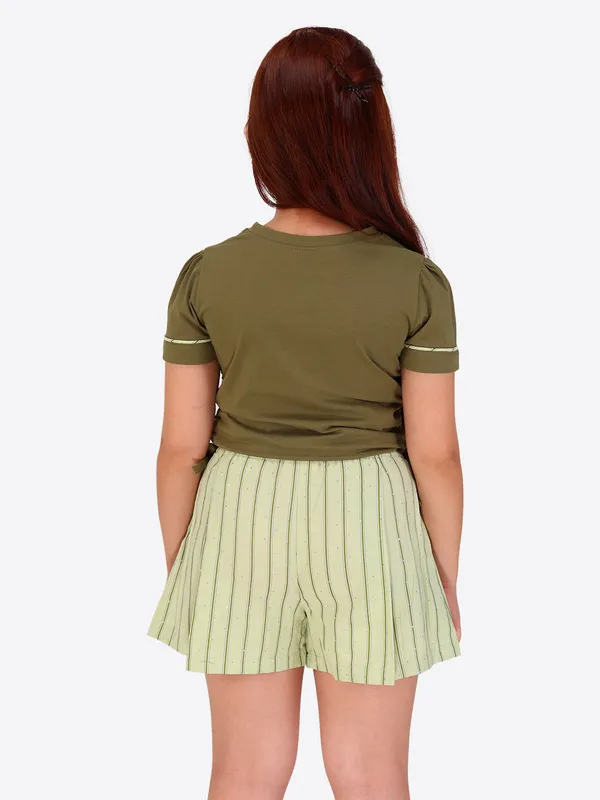 Green_Cotton_Top_&_Shorts_Set_for_Girls