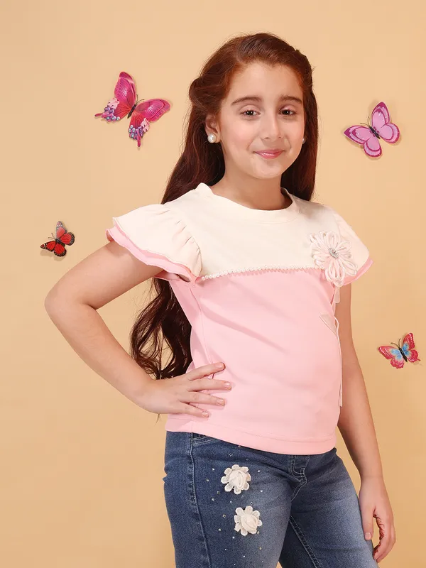 Girls_Peach_Floral_Applique_Top_with_Flutter_Short_Sleeves,_Round_Neck,_Pull_On