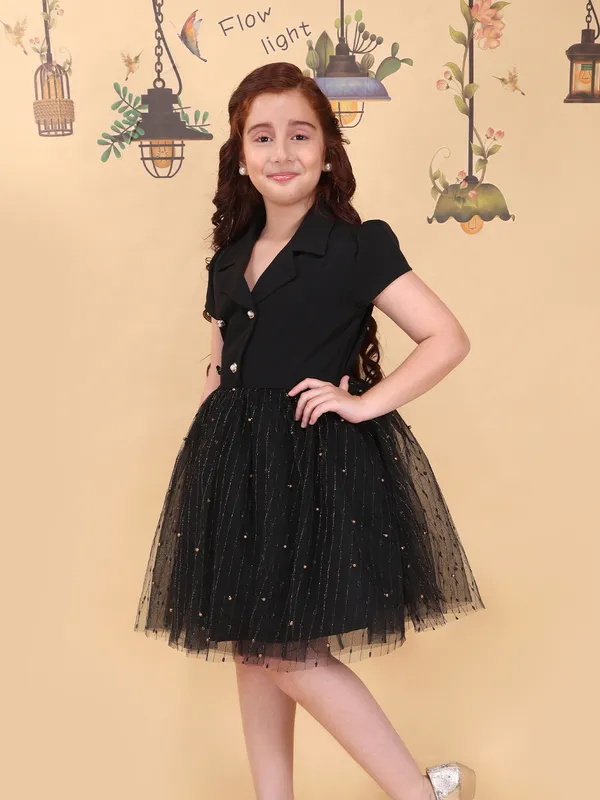 Girls_Red_Fit_And_Flare_Knee_Length_Dress_V_Neck_Short_Sleeve_Party_Dress