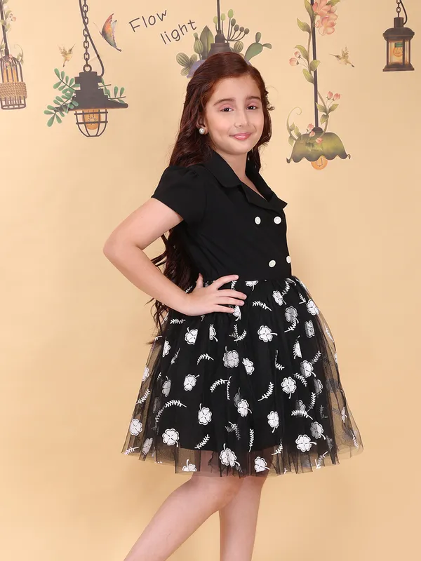 Girls_Black_Fit_And_Flare_Knee_Length_Dress_V_Neck_Short_Sleeve_Party_Dress