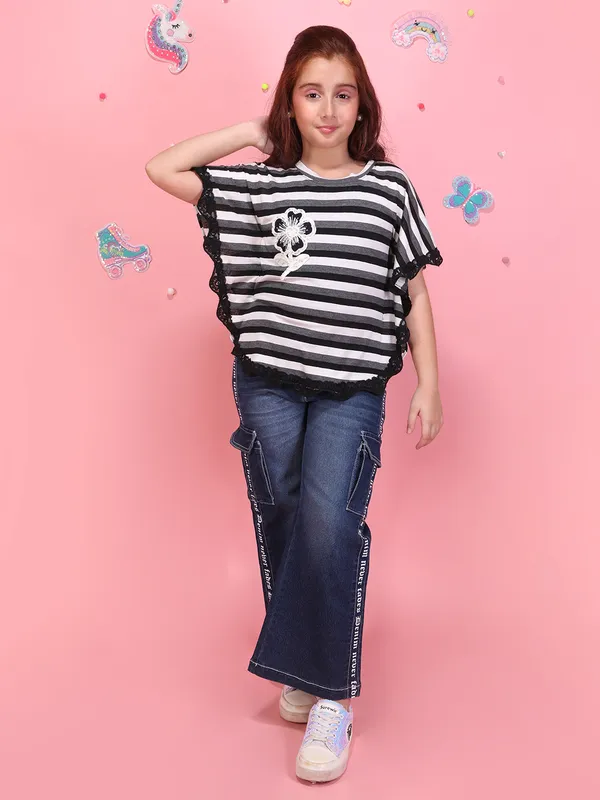 Girls_Black_White_Striped_Poncho_Top_Round_Neck_Short_Sleeves_Lace_Summer_T-Shirt