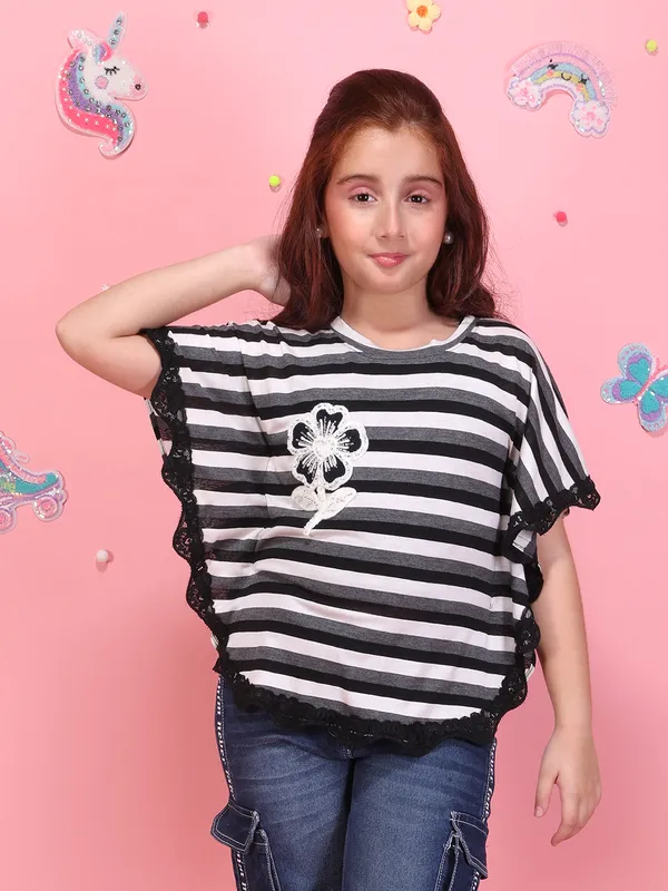 Girls_Black_White_Striped_Poncho_Top_Round_Neck_Short_Sleeves_Lace_Summer_T-Shirt