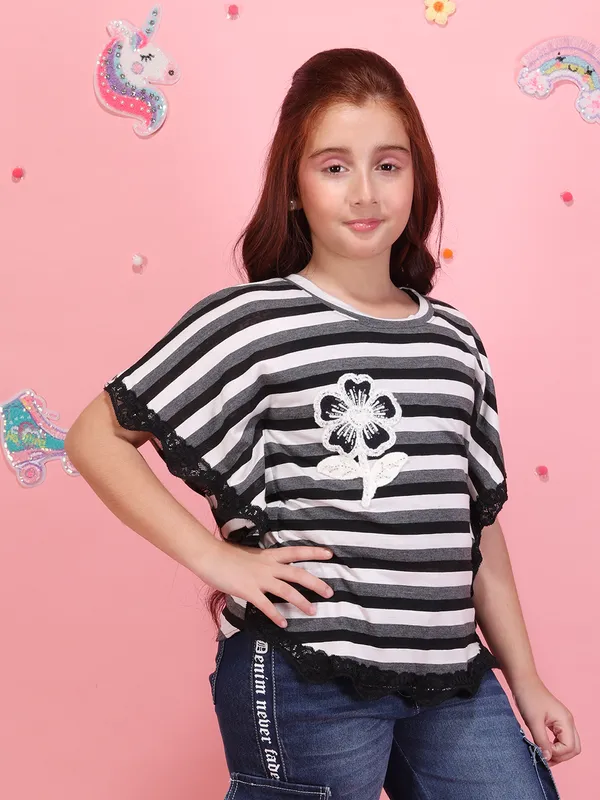 Girls_Black_White_Striped_Poncho_Top_Round_Neck_Short_Sleeves_Lace_Summer_T-Shirt