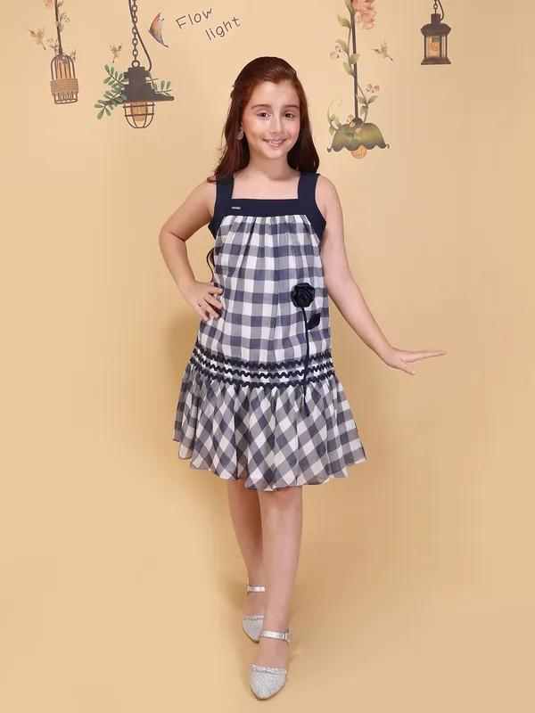 Cutecumber_Girls_Navy_Checked_A-Line_Dress_Sleeveless_Cotton_Casual_Party_Casual_Outfit_with_Square_Neck_Zip_Closure_Stylish_Summer_Dress_for_Baby_Girls_&_Kids_Age_1-15_Yrs