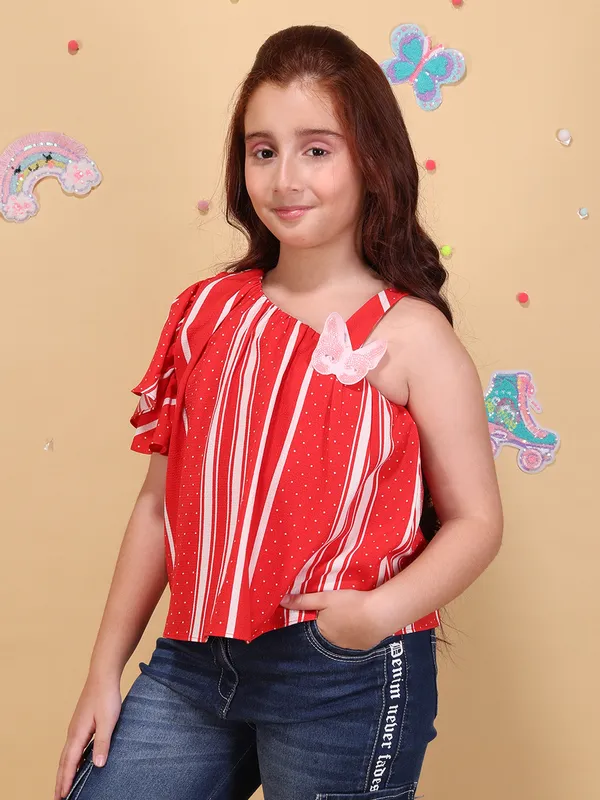 Girls_Red_Striped_One_Shoulder_Top_with_Flutter_Sleeve_Floral_Applique_Knit_T-Shirt