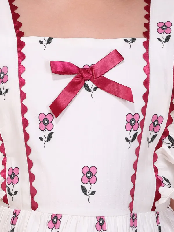 Cutecumber_Girls_White_Pink_Floral_Printed_Fit_&_Flare_Dress_Flutter_Sleeve_Cotton_Party,_Birthday_Outfit_with_Square_Neck_Zip_Closure_Stylish_Summer_for_Baby_Girls_&_Kids_Age_1-15_Yrs