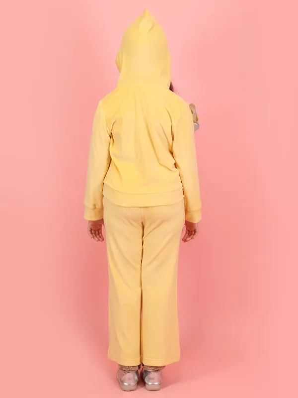 Cutecumber_Girls_Yellow_Velour_Clothing_Set_with_Hoodie_&_Trouser_Flower_Patch_Design_Winter_Wear_Outfit_for_Baby_Girls_&_Kids_Warm_&_Stylish_Two-Piece_Set_(Age_1-15_Years)