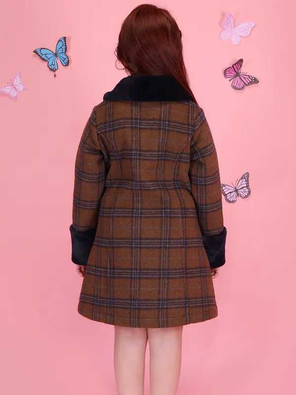 Cutecumber_Girls_Winter_Party_Outfit_Brown_Check_Knee_Length_Coat_Dress_A_Line_Chenille_Fabric_with_Fur_Collar_&_Cuff_Button_Closure_Stylish_Winter_Wear_Dress_for_Baby_Girls_and_Kids_1_to_15_Yrs