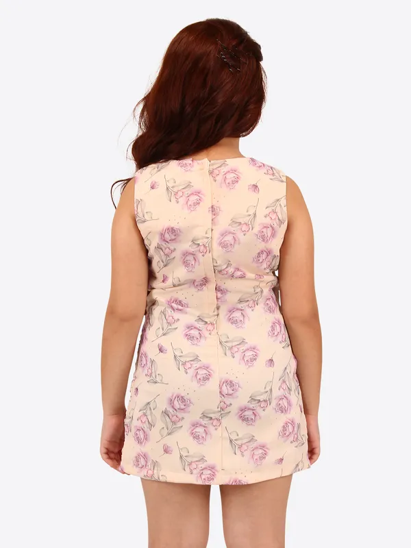 Cutecumber_Pink_Ruched_Shift_Dress_with_Full_Sleeve_Chenille_Shrug