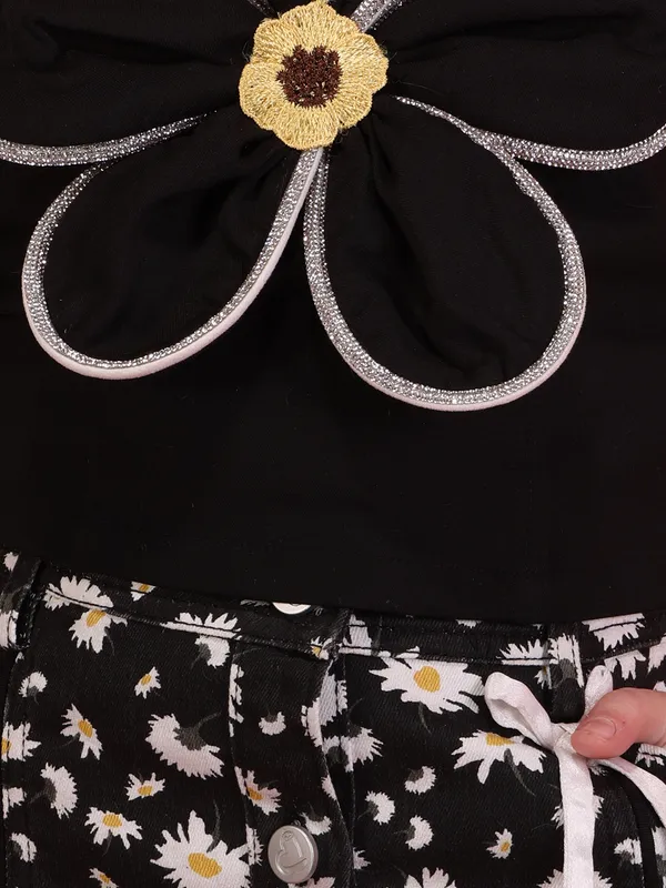 Cutecumber_Girls_Black_Floral_Applique_Top_Daisy_Print_Skirt_Co_Ord_Set_Stylish_Party_Trendy_Summer_Outfit_Lightweight_Embellished_Comfortable_Kids_Fashion_Clothing_Set_For_Girls_Age_1-15_Yrs