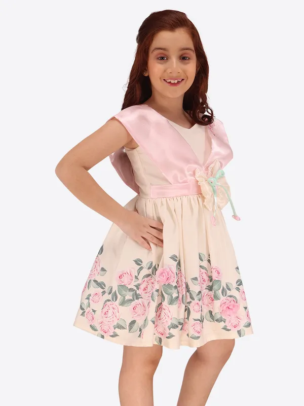 Cream_Polyester_Flared_Sleeveless_Regular_Partywear_Dress_For_Girls