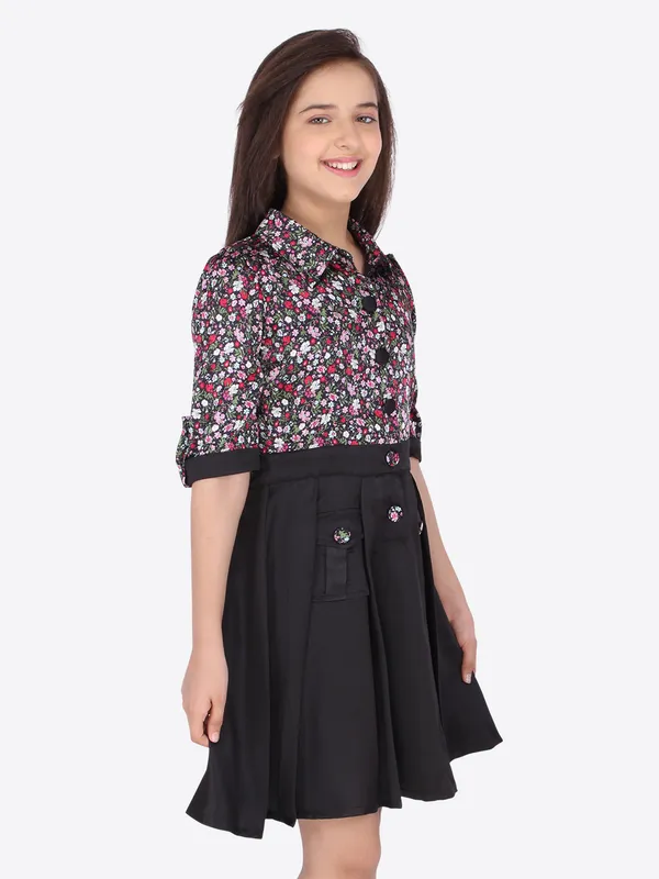 Cutecumber_Girls_Satin_Floral_Printed_Pleated_Black_Dress._CC6561D-BLACK-44