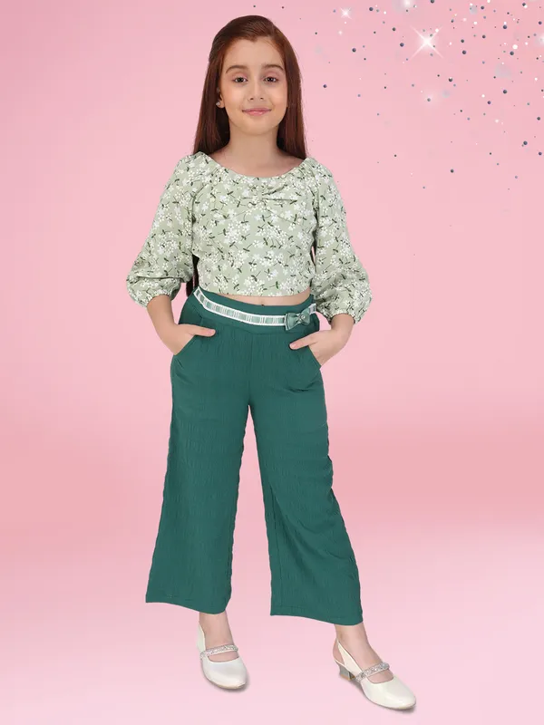 Smart_Casual_Floral_Printed_&_Solid_Clothing_Set