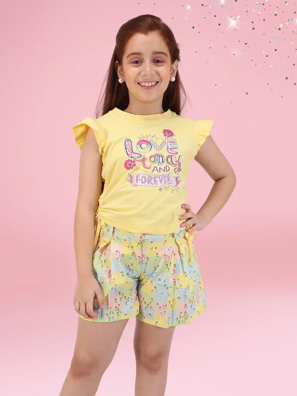 Girls'_Yellow_&_Green_Top_and_Shorts_Set