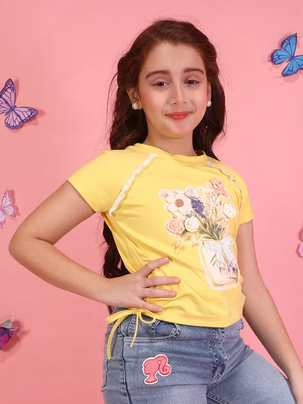Cutecumber_Girls_Yellow_Short_Sleeve_Round_Neck_Knit_T-Shirt_Floral_Applique_Printed_Plain_Casual_Summer_Party_Top_Soft_Breathable_Trendy_Kids_Fashion_Wear_for_Baby_Girls_&_Kids_Age_1-15_Yrs