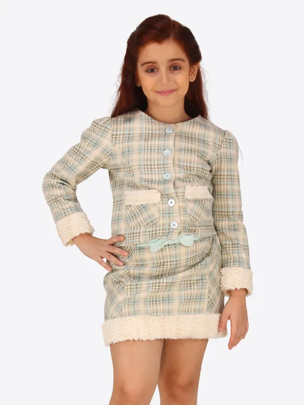 Cutecumber_Little_Girls'_Winter_Two-Piece_Set_-_Grey_&_Red_Check_Overcoat_with_Stretch_Velvet_Inner_DressCC8696AB-GREEN