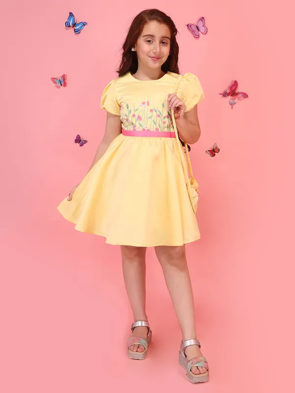 Cutecumber_Girls_Yellow_Satin_Fit_&_Flare_Dress_with_Floral_Embroidery,_Puff_Sleeves,_Zip_Closure,_Trendy_Party_&_Casual_Outfit_Birthday_Dress_for_Baby_Girls_&_Kids_Age_1-15_Yrs