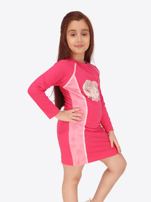 Cutecumber_Girls_Hosiery_&_Iridescent_Striped_&_Solid_Full_Sleeve_Shift_Dress.CC7472D-FUCHSIA