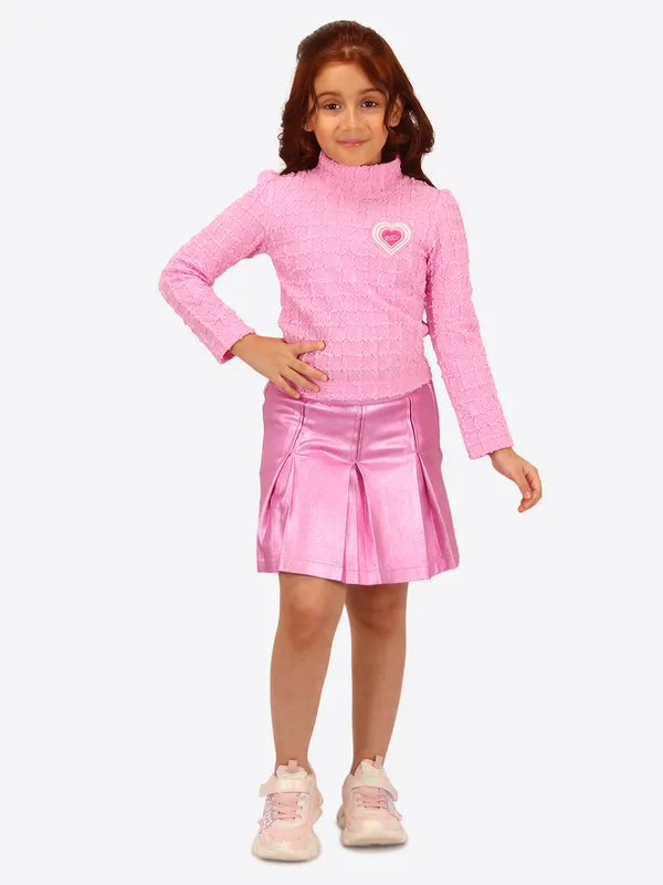 Cutecumber_Pink_textured_knitted_top_with_Box_Pleated_skirt_set.