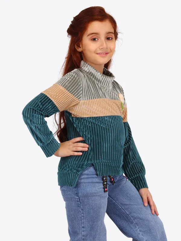 Cutecumber_Color_Blocked_Full_Sleeve_Sweatshirt_for_Women,_Chenille_Fabric,_Zip_Closure_on_Back,_Soft_&_Cozy_for_Everyday_Wear_|_CC8625A-TELL