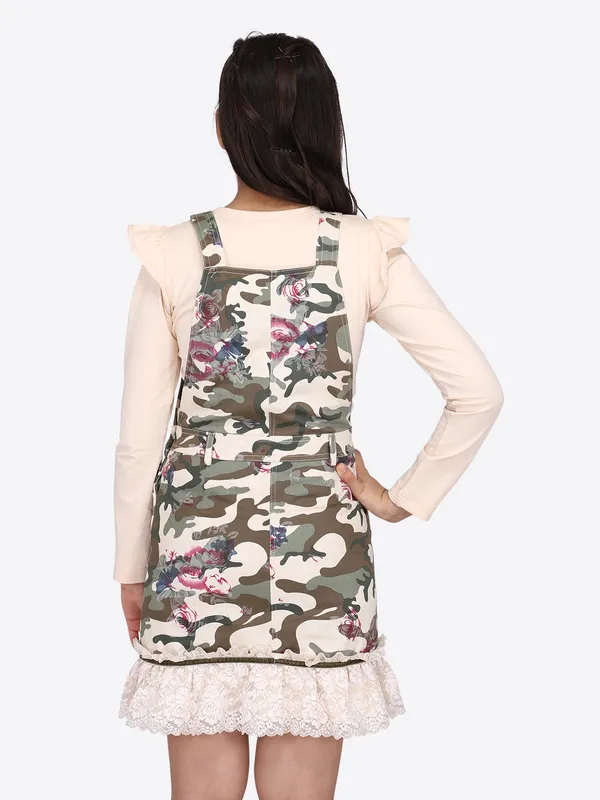 Cutecumber_Girls_Twill_&_Hosiery_Pinafore_Dungree_Camouflage_Printed_Dress_with_Full_Sleeve_Inner.CC7560D-GREEN