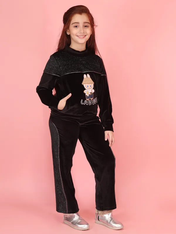 Cutecumber_Black_Winter_Clothing_Set_For_Girls_Glitter_Print_Round_Neck_Full_Sleeve_Straight_Fit_Trouser_Suit_Chenille_Warm_Fabric_Stylish_Zip_Closure_Party_Outfit_For_Baby_Girls_&_Kids_Age_1-15_Yrs