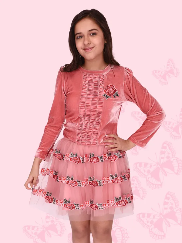 Cutecumber_girls_Pre_winter_Chenille_&_Net_Peach_Clothing_Set.Full_Sleeves_Solid_Sweatshirt_with_Embroidered_Flared_Skirt