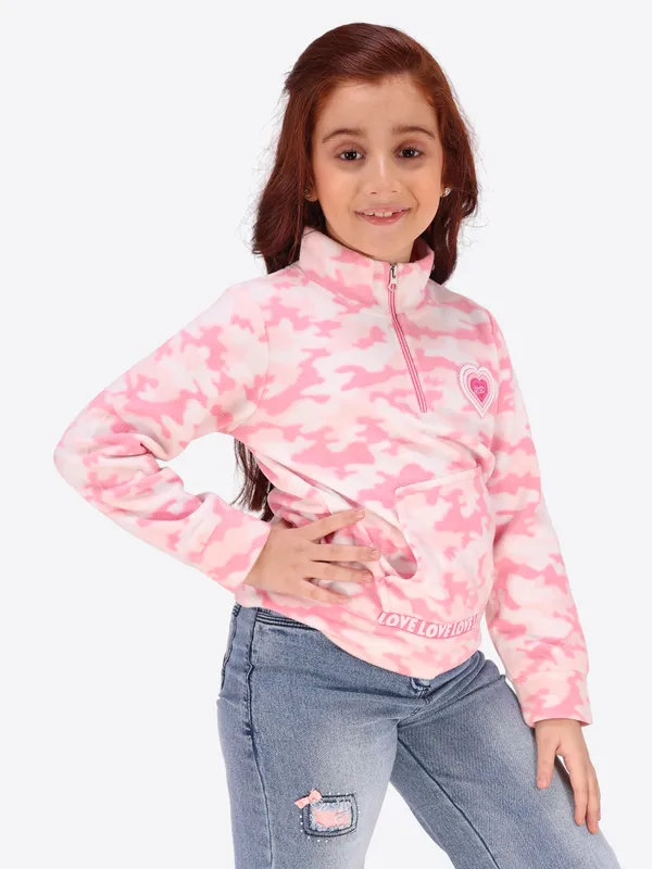 Cutecumber_Adorable_Heart_Printed_Fleece_Sweatshirt_Heart_Print_Design_|_CC8755A-PINK