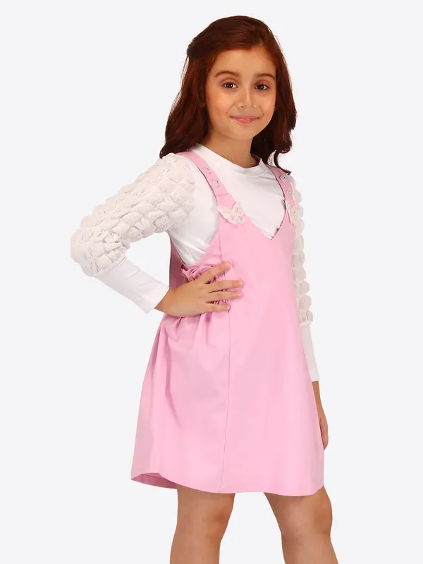 Pink_dungaree_dress_with_bubble_sleeve_t-shirt