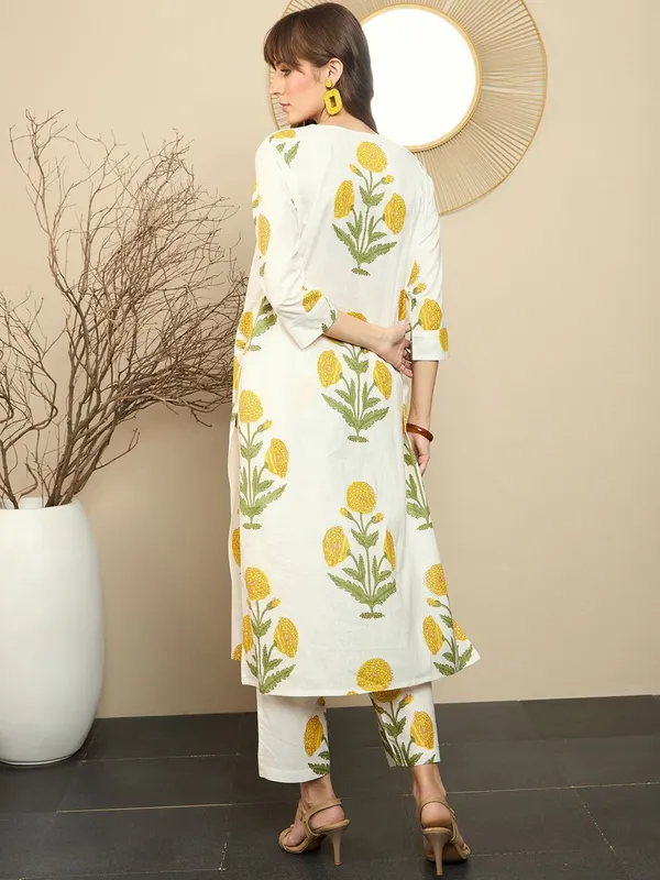 White_&_Yellow_Pure_Cotton_Floral_Printed_Straight_Kurta_,_Trousers_For_Women
