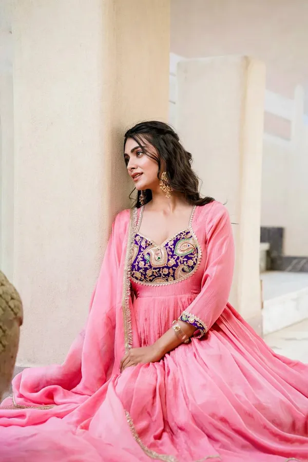 The_Dreamy_Rose_Anarkali_Set