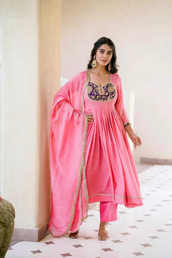 The_Dreamy_Rose_Anarkali_Set