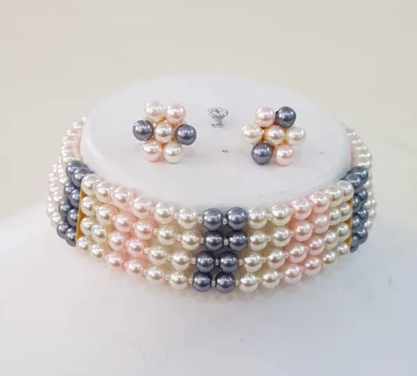 4_Layer_Multicolor_Pearl_Necklace_with_Stud_Earrings