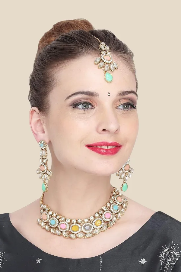 Multicolour_Traditional_Gold_Plated_Bridal_Necklace,_Maang_Tikka_&_Earrings_Set_For_Women